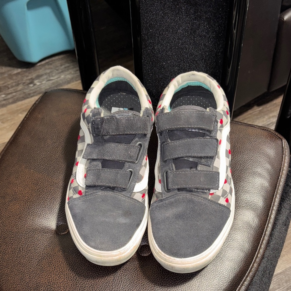 Vans with Red hearts